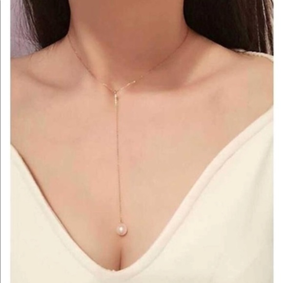 Delicate Pearl Necklace - Picture 3 of 6